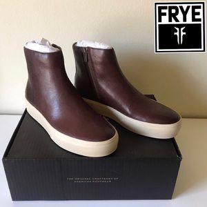 frye beacon inside zip boot